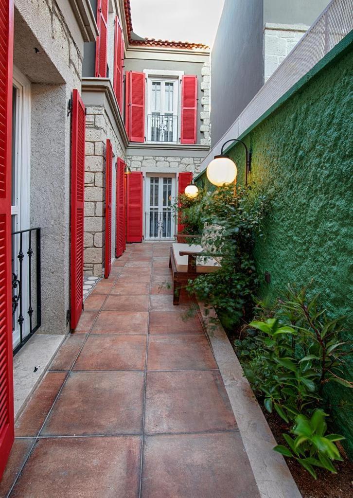 Petite Boutique Hotel Ildiri Exterior photo